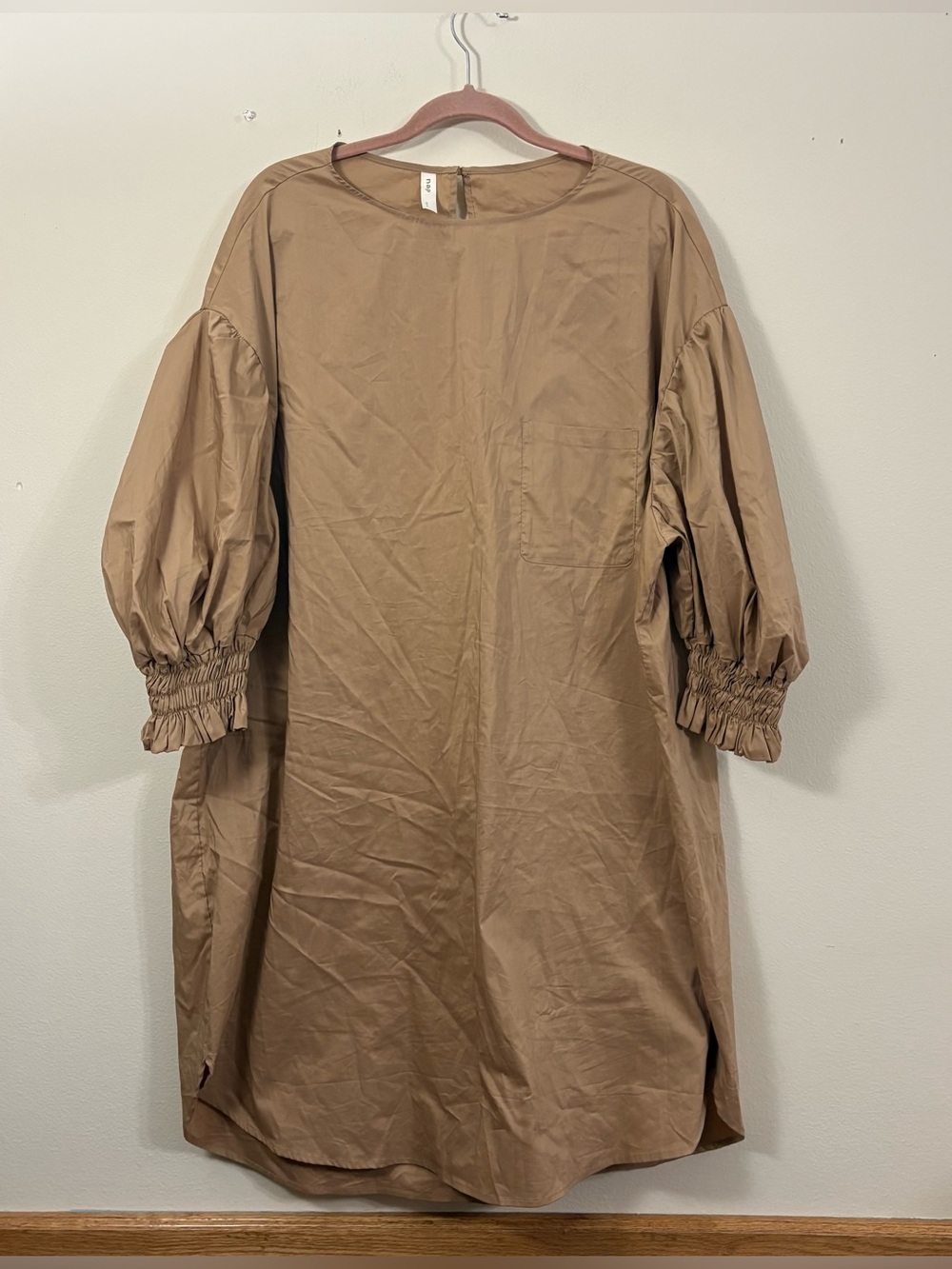 nap loungewear cozy shift dress womens L brown tan smocked cuffs minimalist